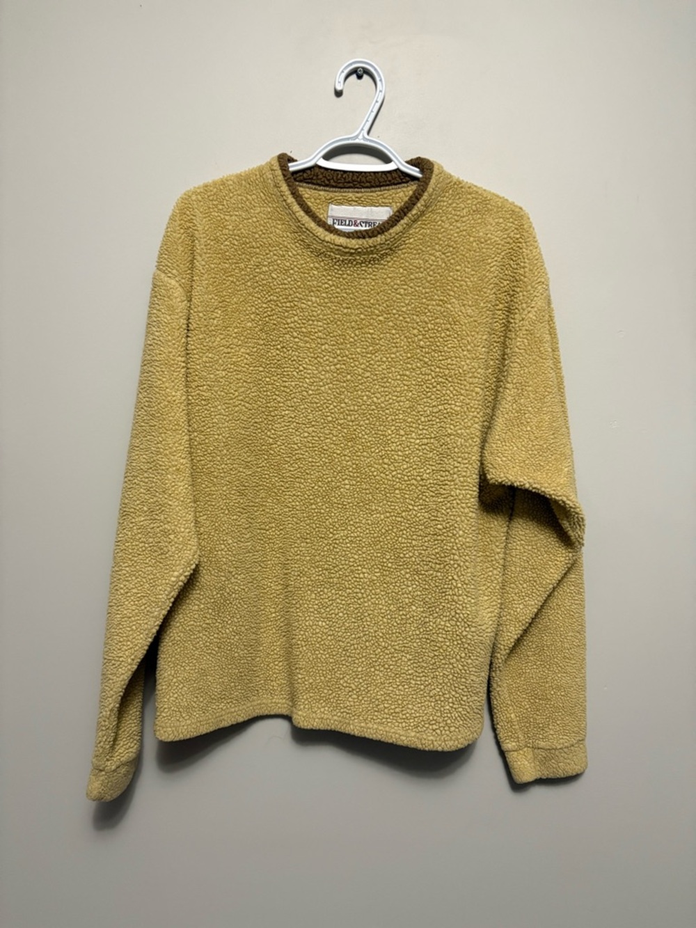 Vintage Field & Stream Men's Crewneck Fleece Sweater in Dark Yellow